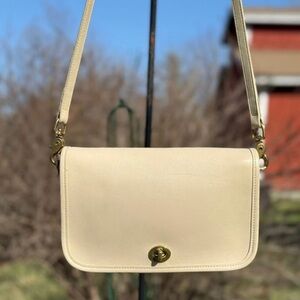 Vintage Coach Pocket Purse